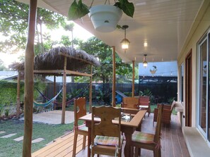 Casa, 3 habitaciones, vistas al jardín | Terraza o patio