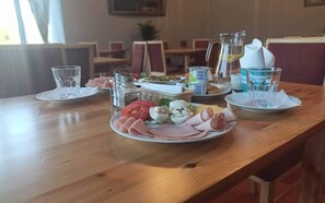 Desayuno diario por un coste adicional