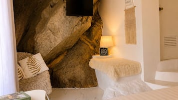 Egyptian cotton sheets, premium bedding, down comforters, pillowtop beds
