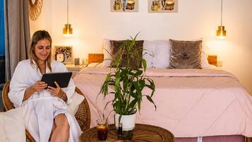 Egyptian cotton sheets, premium bedding, down comforters, pillowtop beds