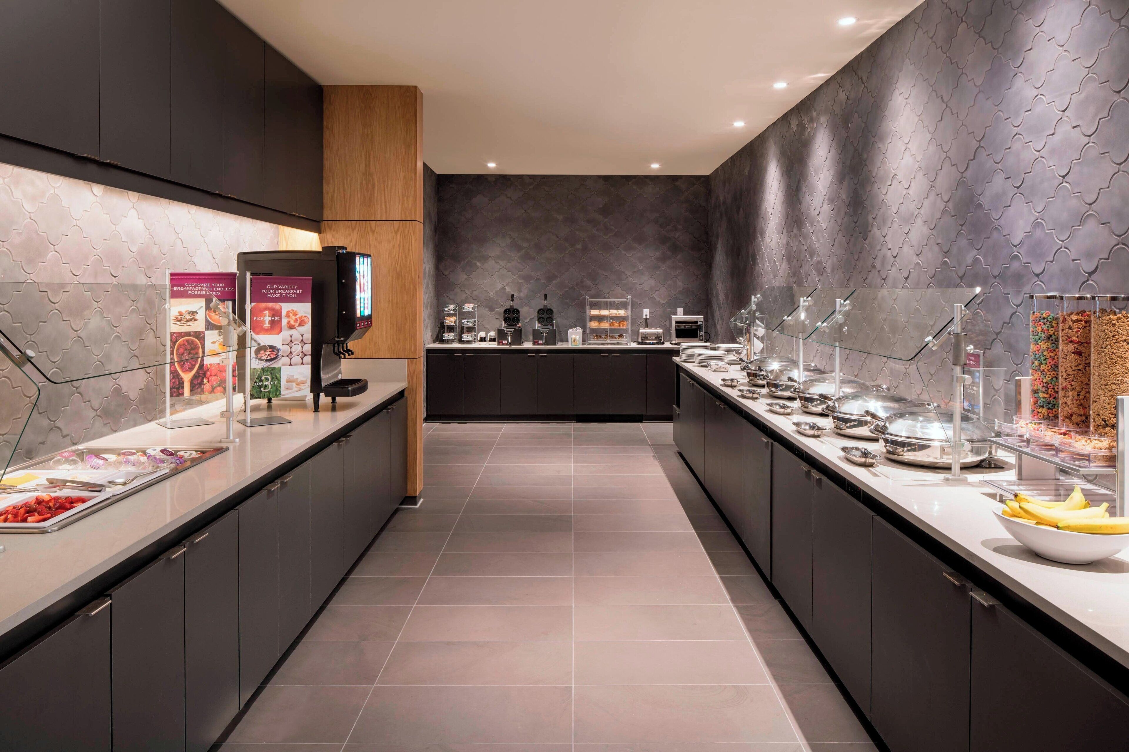 free daily continental breakfast