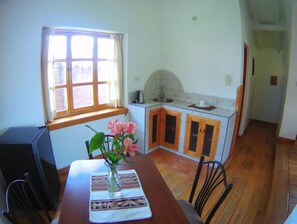 Chalet, Multiple Beds, Mountain View, Mountainside | Private kitchenette