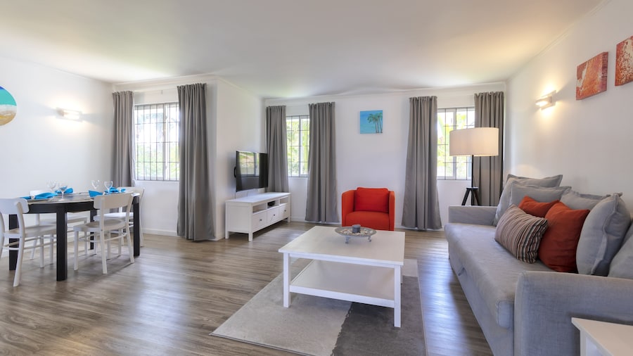 Dover Woods Apartments