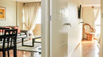 Deluxe Apartment, 2 Bedrooms, Ocean View, Oceanfront