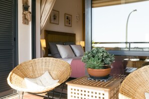 2 bedrooms, iron/ironing board, travel cot, free WiFi