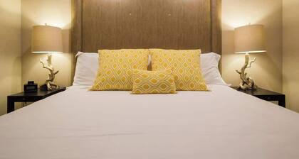Romanttinen yöpyminen Luxury Silverado -hotellissa