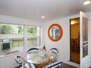 Dining - 4 Bedrooms, 2 Baths, Sleeps 8-10 (Chatham)