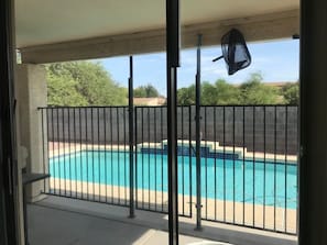 Pool - Gorgeous Clean 4 Bedroom Glendale Vacation Home + Wi-Fi (Glendale)