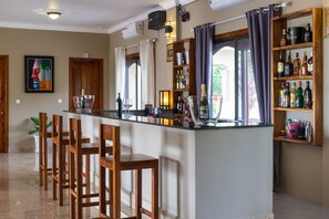 Bar (on property) - Riviera Hotel & Resort Kep (Kep)