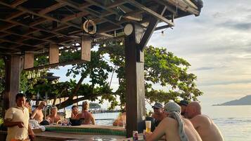Poolside bar