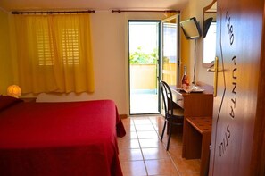 Superior Double Room | Cribs/infant beds - Villaggio Faro Punta Stilo (Guardavalle)