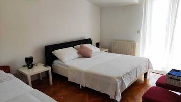 Deluxe-Dreibettzimmer