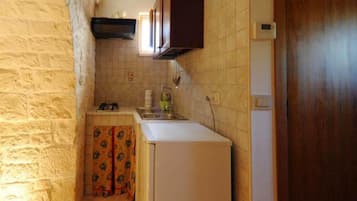 Chalet Tradition, 1 grand lit, vue colline, cÎté jardin | Coin cuisine privé