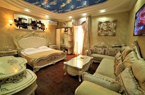 Classic Suite | Premium bedding, minibar, in-room safe, desk - Hotel Agava (Tbilisi)