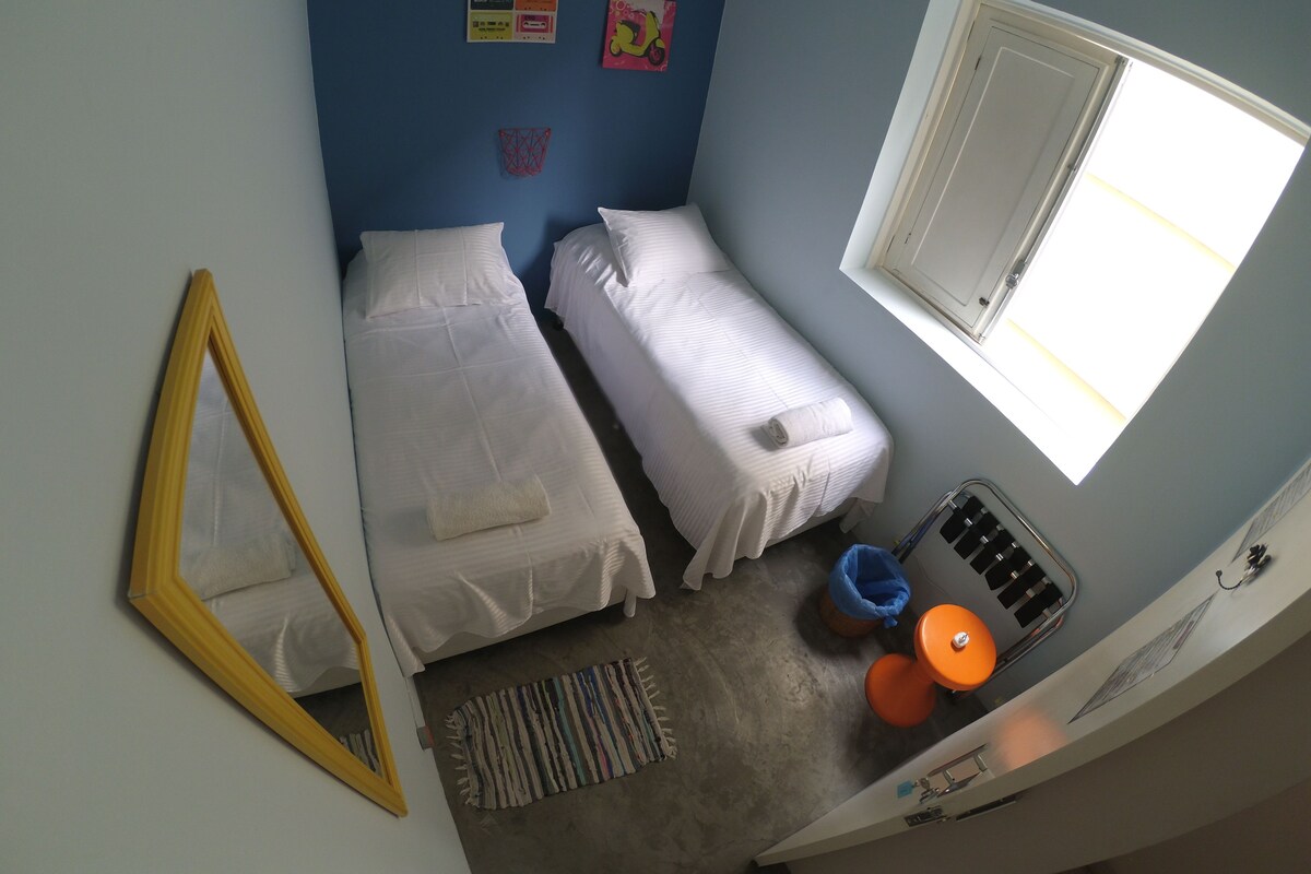 Quarto Twin