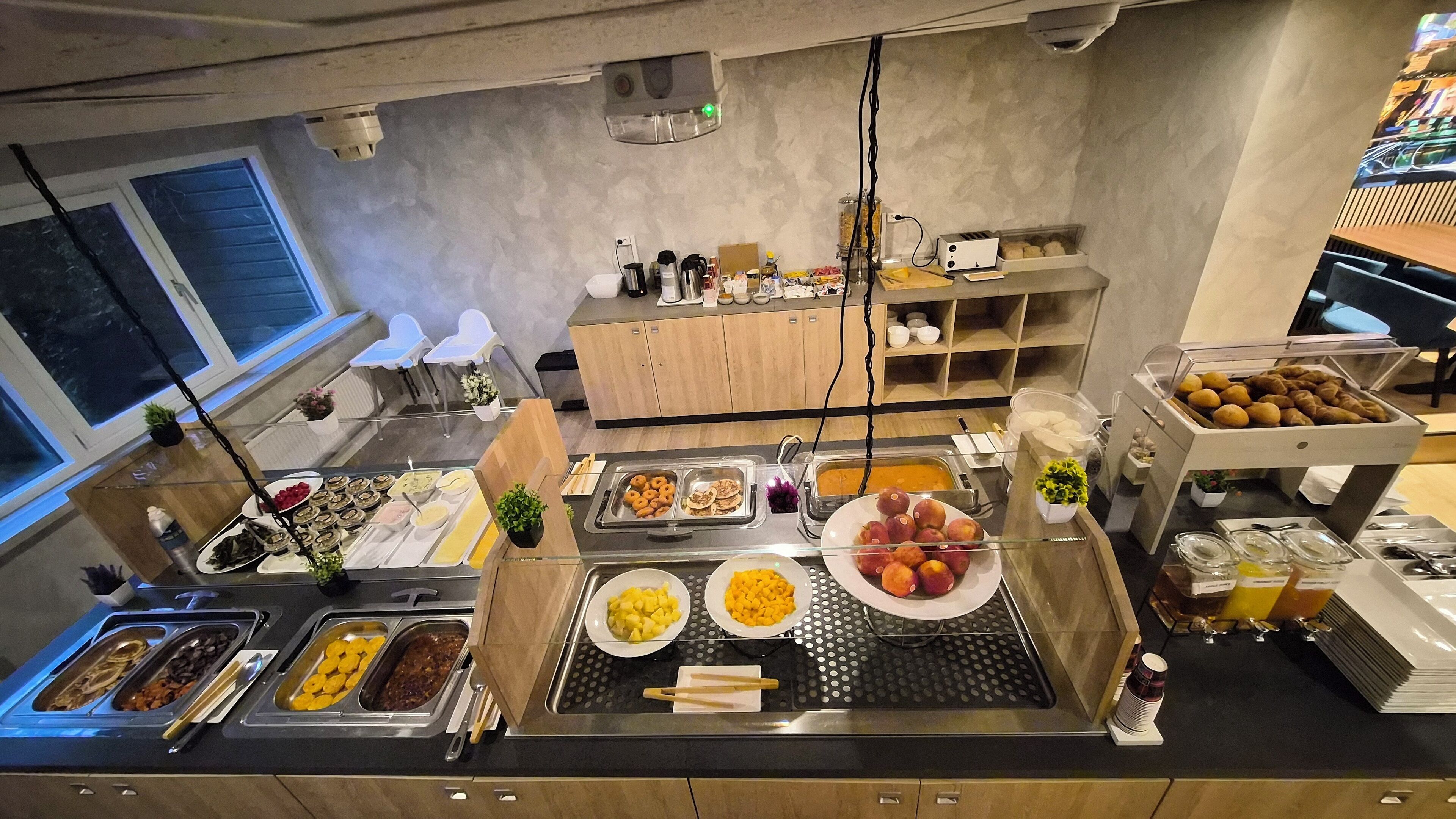 Dagelijks à-la-carte-ontbijt (EUR 16.0 per persoon)