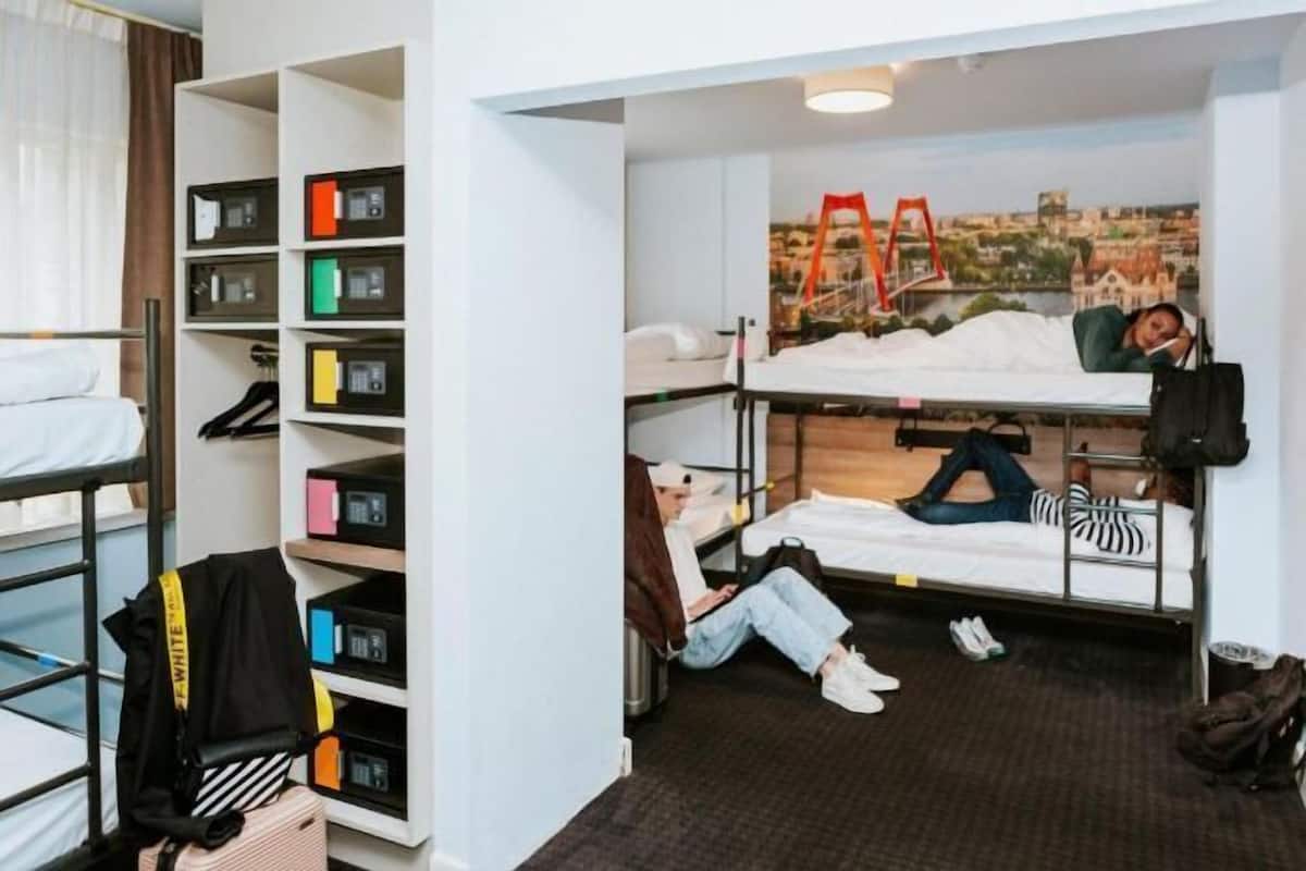 In-room safe, iron/ironing board, free WiFi, bed sheets