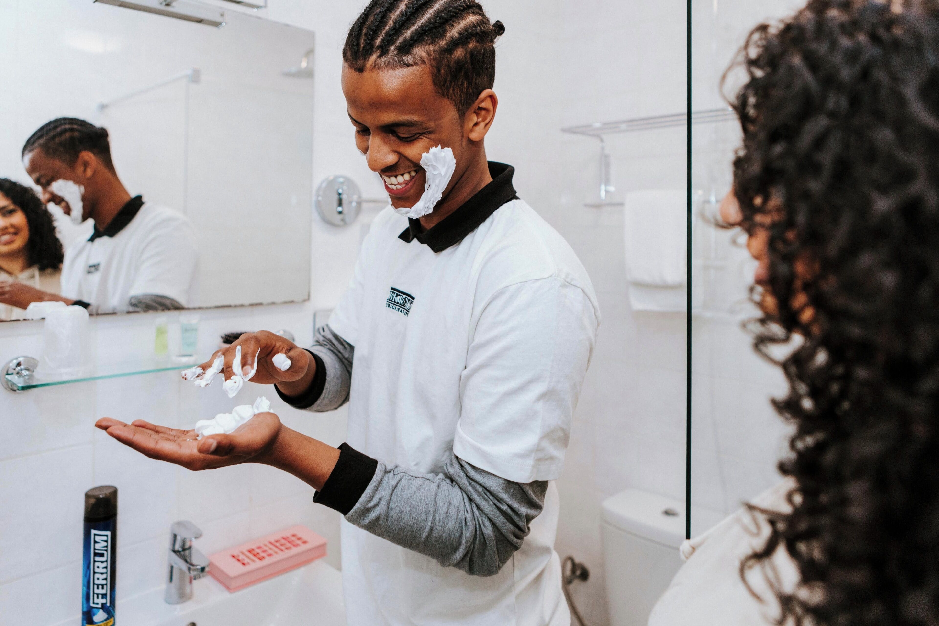 room (queen) | bathroom | shower, free toiletries, hair dryer, towels