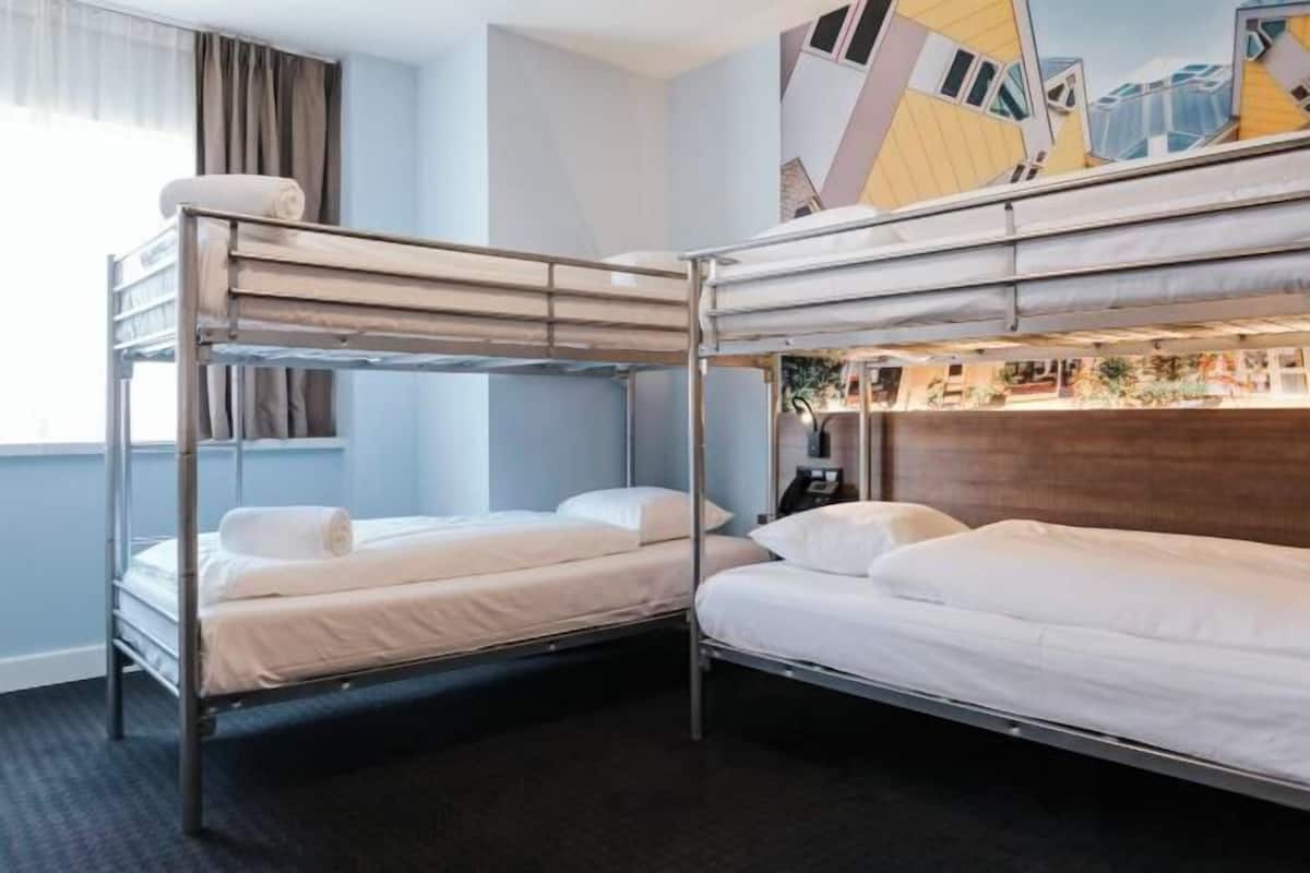 In-room safe, iron/ironing board, free WiFi, bed sheets