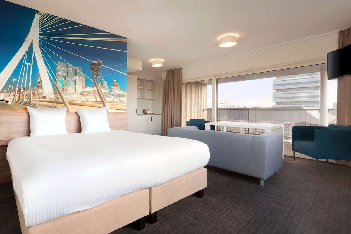 1 bedroom, in-room safe, iron/ironing board, free wifi