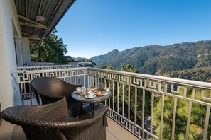 Minibar, caja de seguridad en la habitación y sistema de insonorización 