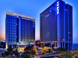 Exterior - Mercure Hangzhou Linping Hotel (Hangzhou)