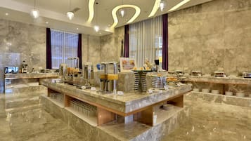 2 restaurants, breakfast, lunch, dinner served; international cuisine