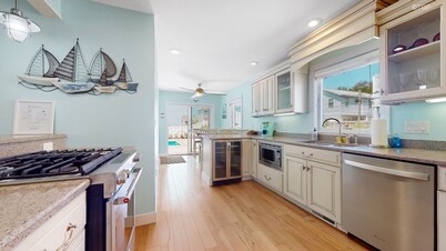 Luxury Home on North Beach-NEW Heated Pool & Hot Tub, Firepit, Game Room & More!