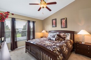 3 bedrooms, iron/ironing board, WiFi, bed sheets