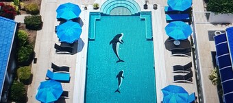 LARGE VILLA SWIMMING POOLS TROPICAL GARDEN SEA GOLF RELAXATION 6 /12 ADULTS