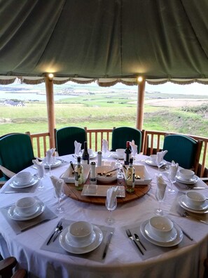 Outdoor dining