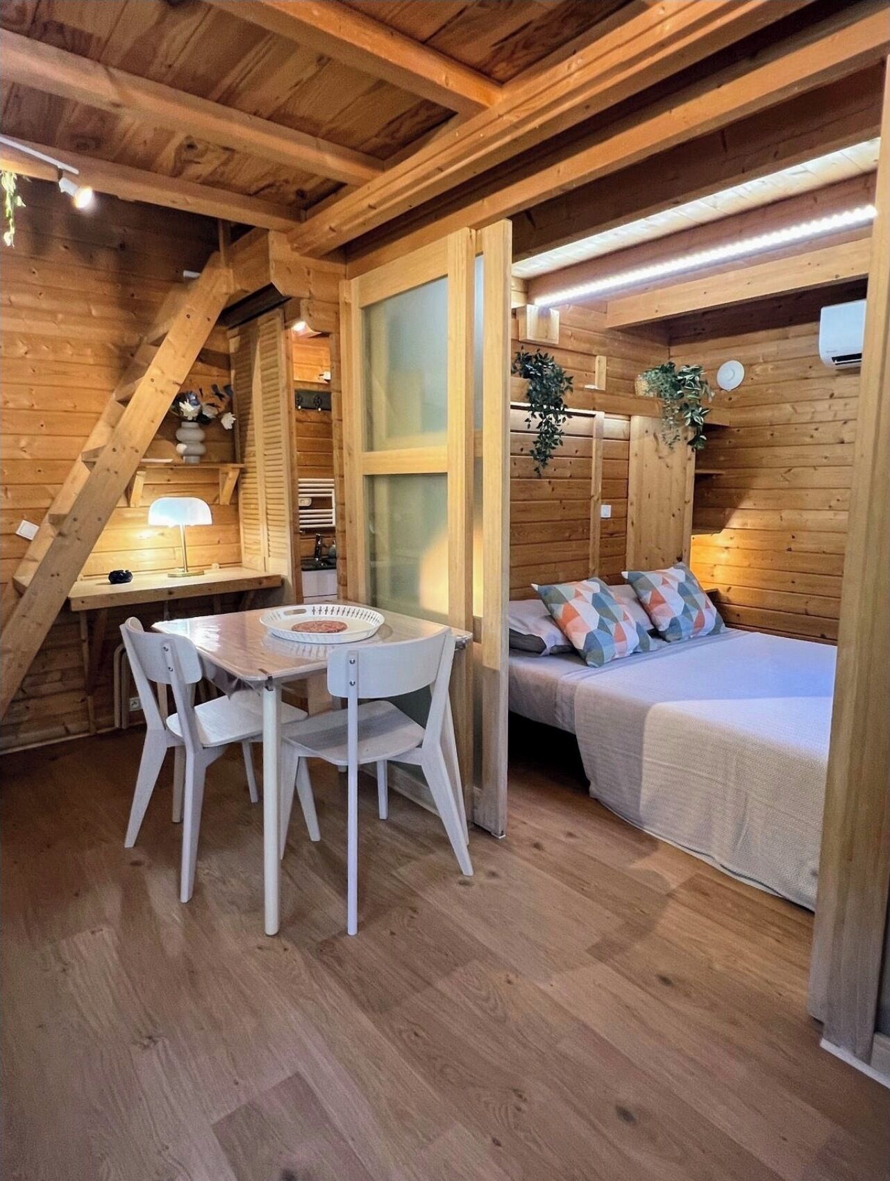 1 chambre, fer et planche à repasser, Wi-Fi, draps fournis