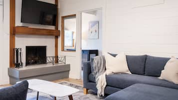 スマートテレビ、暖炉