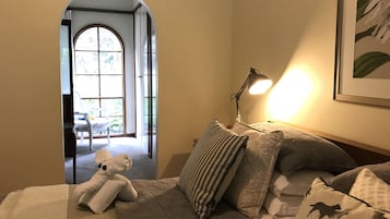 Dúplex Confort, 1 cama de matrimonio grande, baño privado | 3 dormitorios, escritorio, tabla de planchar con plancha y wifi gratis