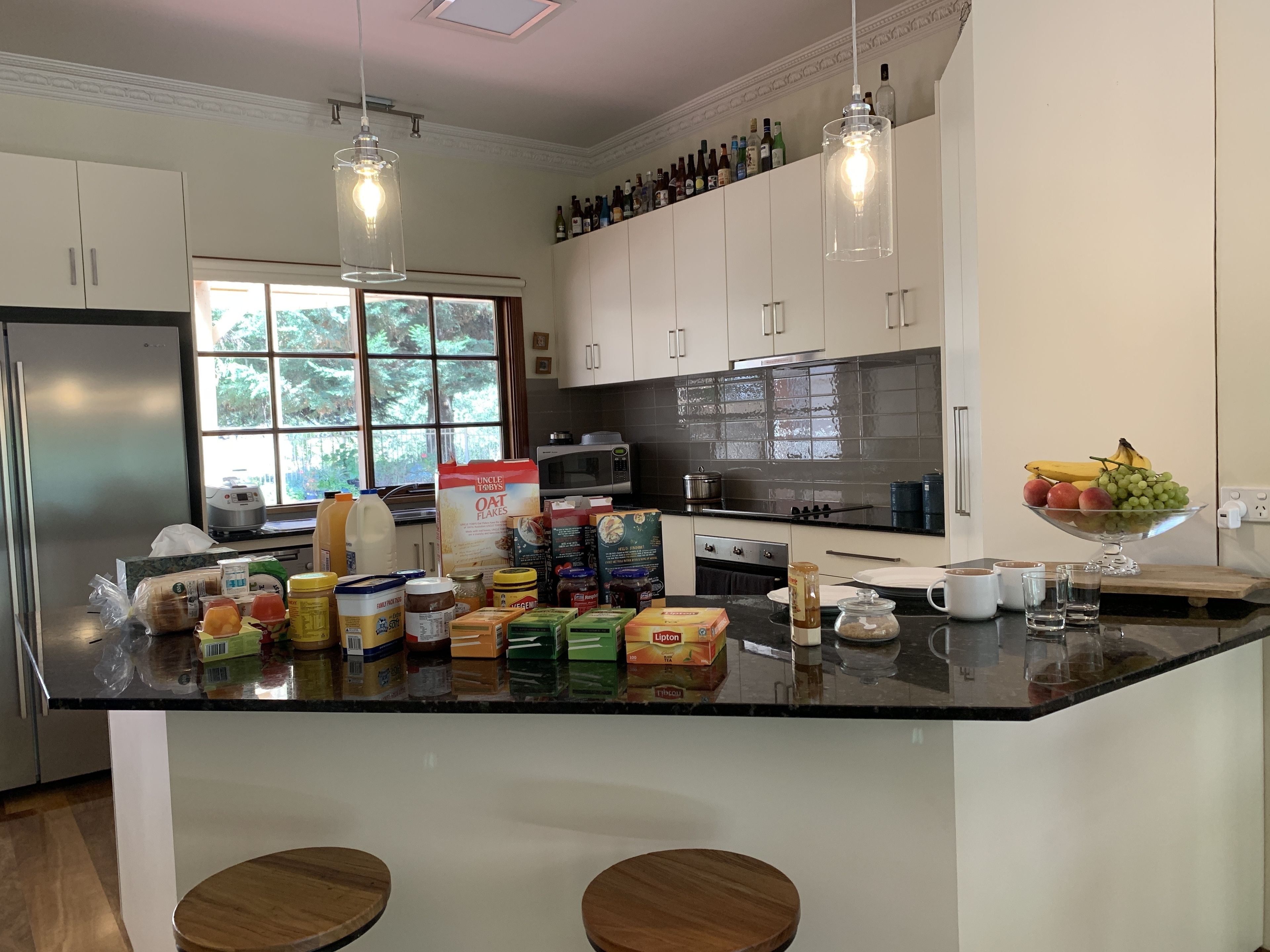 Free daily continental breakfast 