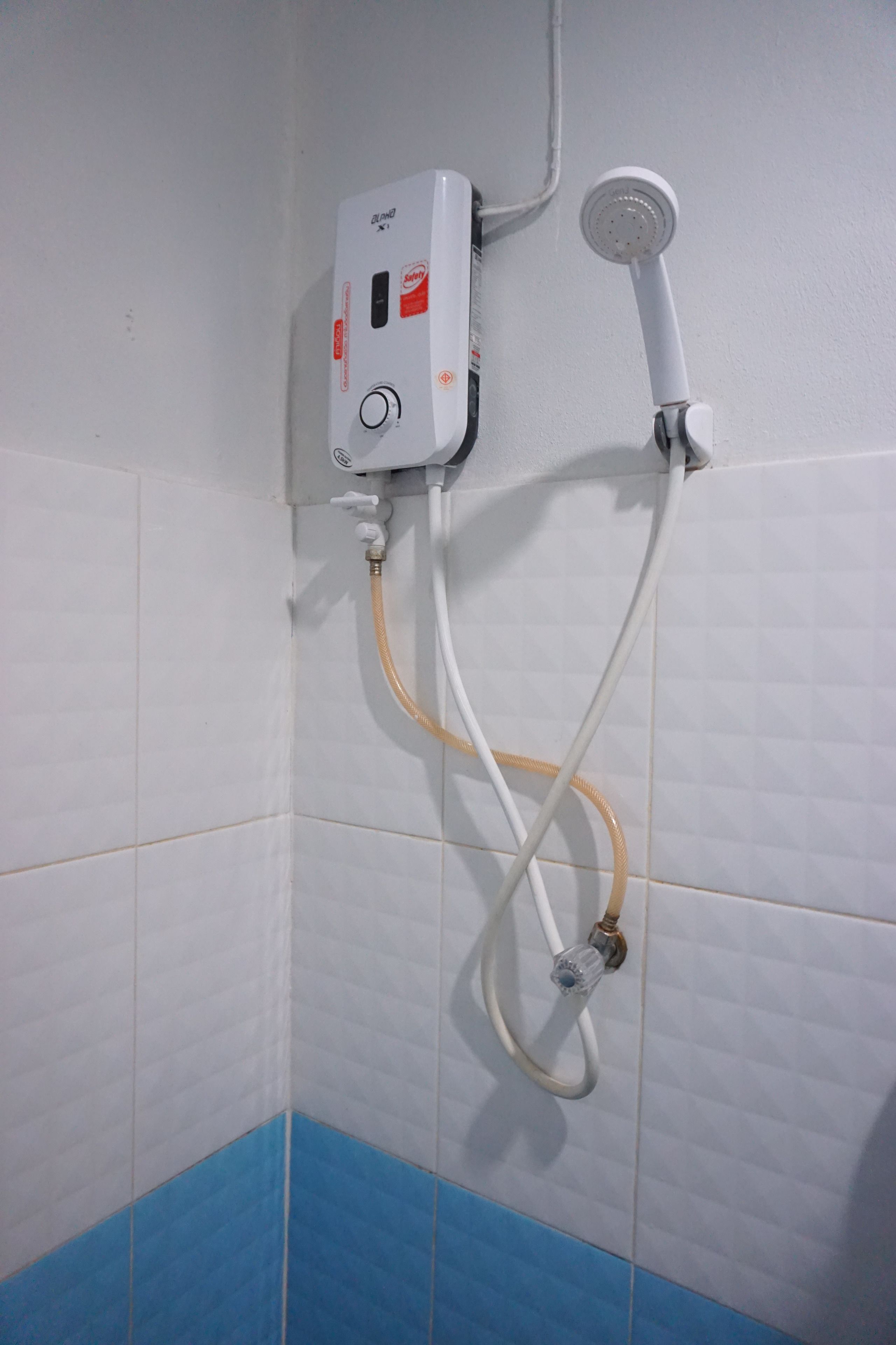 Habitación estándar | Ducha del cuarto de baño