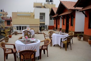 Breakfast, lunch, dinner served; international cuisine, garden views