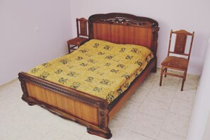 Comfort Quadruple Room, 2 Bedrooms, Balcony, Lake View | 2 bedrooms, desk, iron/ironing board, rollaway beds