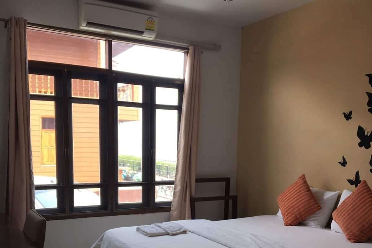 Superior Double Room | Desk, free WiFi