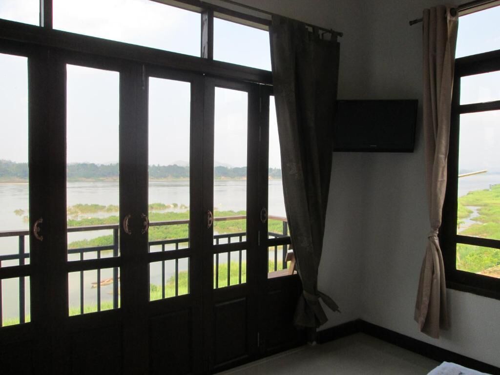 مكتب وواي فاي مجانًا