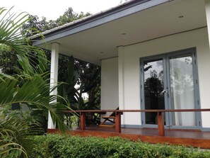 Villa | Desk, blackout drapes, free WiFi - Norn Nab Dao RimPhu Resort (Chiang Khan)