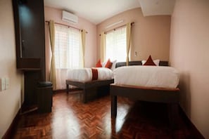 Apartamento Deluxe, 2 habitaciones, cocina, en la zona del jardín | 2 dormitorios, caja fuerte, escritorio y sistema de insonorización