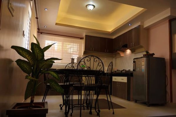 Apartamento Deluxe, 2 habitaciones, cocina, en la zona del jardín | Restaurante para familias
