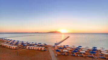 Private beach, water skiing, windsurfing, beach bar