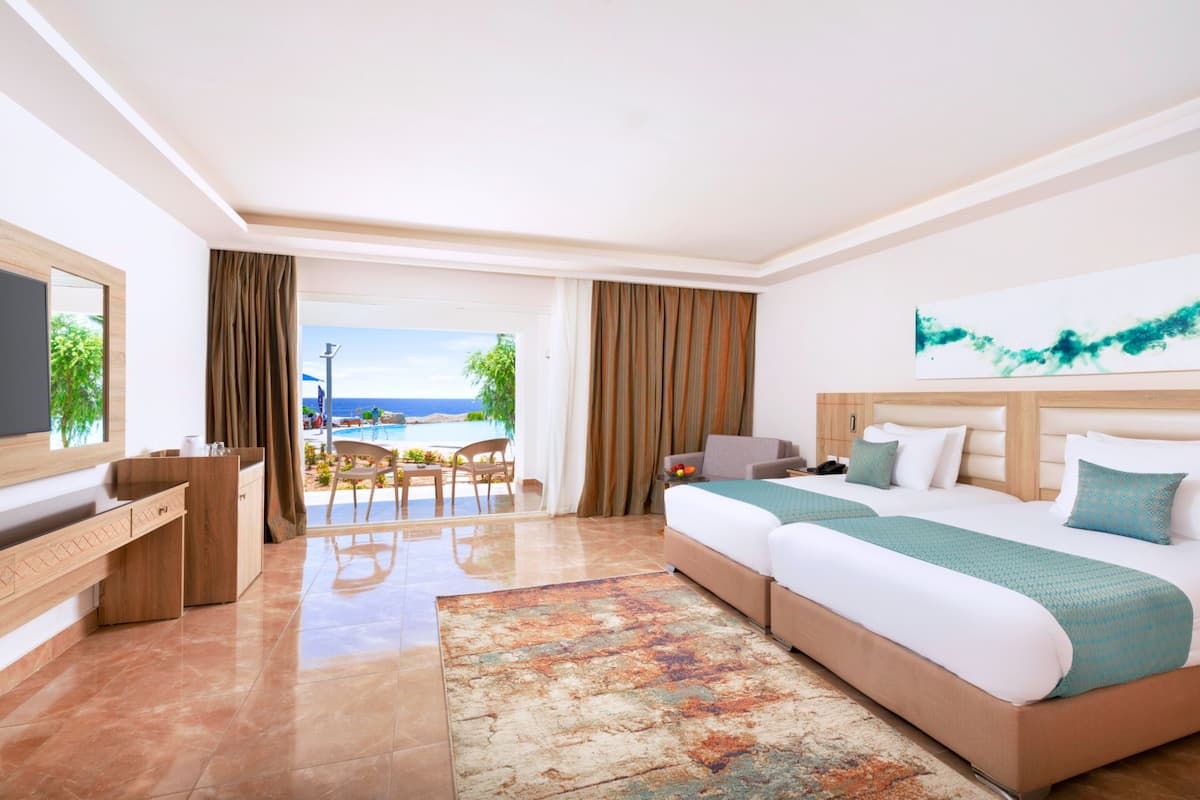 1 bedroom, premium bedding, minibar, in-room safe