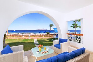 Villa - Beach Front | Terrasse/Patio