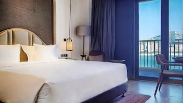 Premium Room, Accessible, Club Lounge Access | Premium bedding, down comforters, minibar, in-room safe