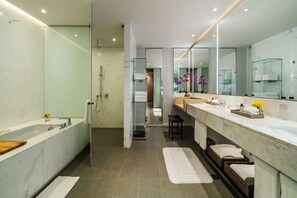 Free toiletries, hair dryer, bathrobes, slippers - Grand Hyatt Bogota (Bogotá)