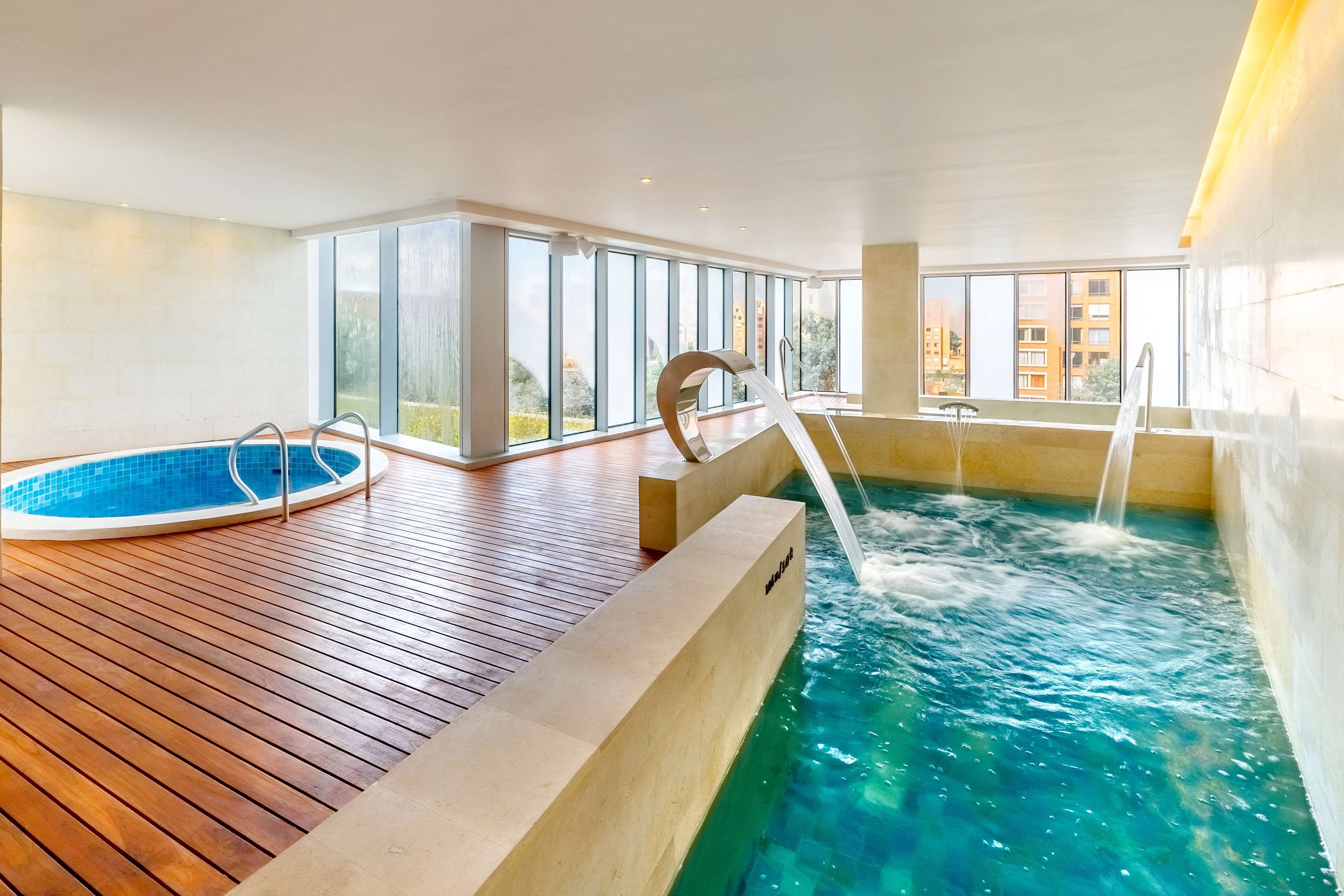 couples treatment room(s), sauna, hot tub, steam room