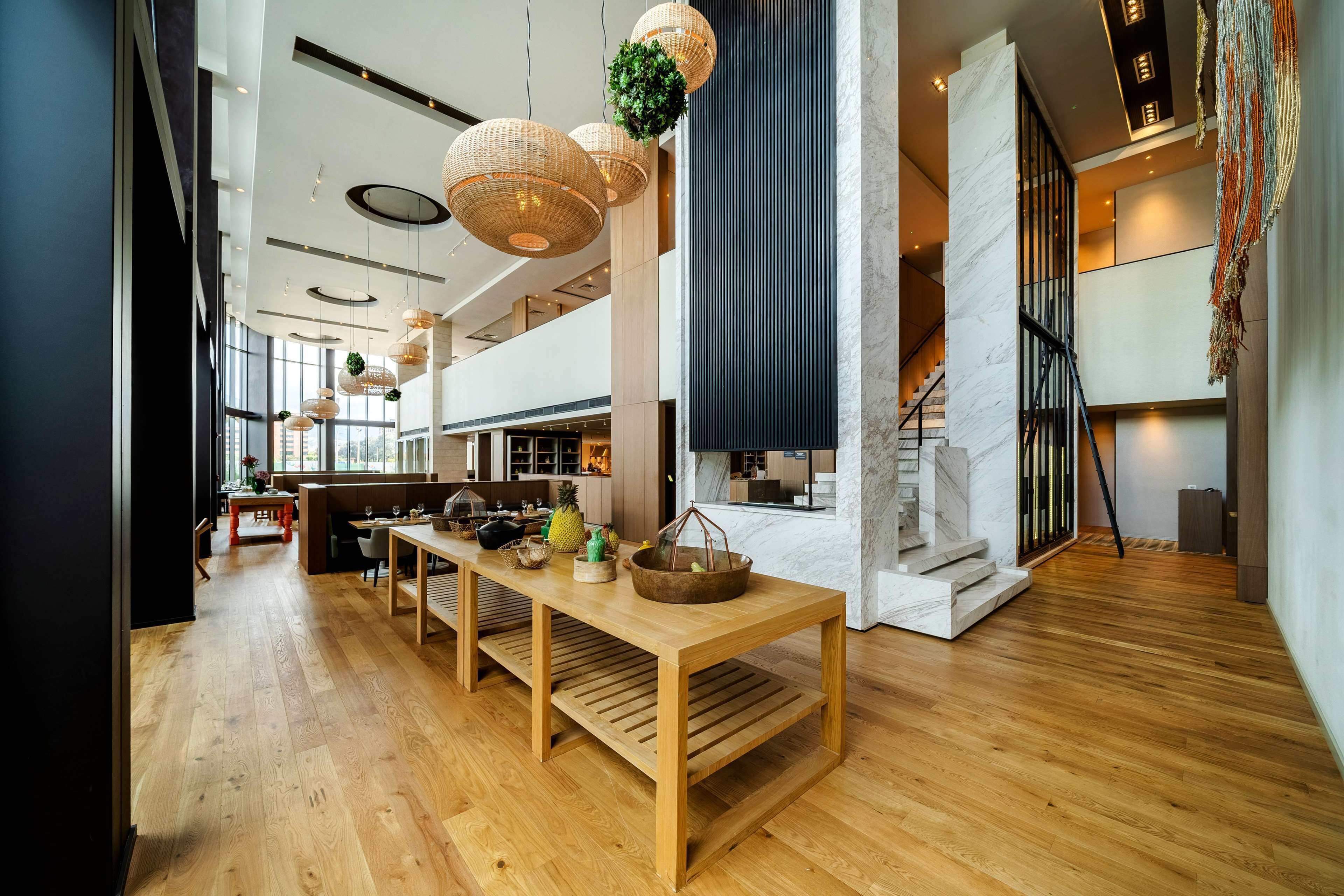 2 restaurants, breakfast, lunch, dinner served; japanese cuisine